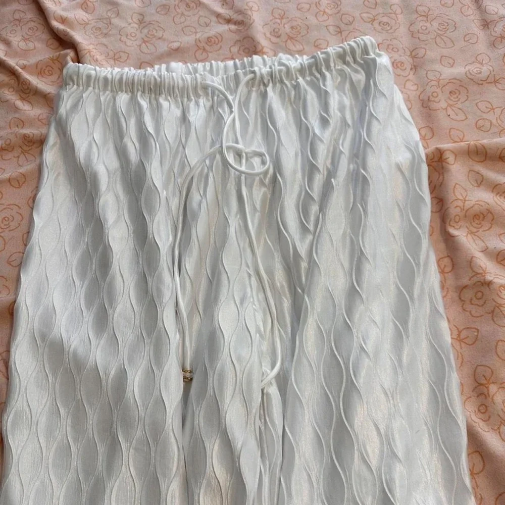 White Textured Lounge Pants - Picture 5 of 5